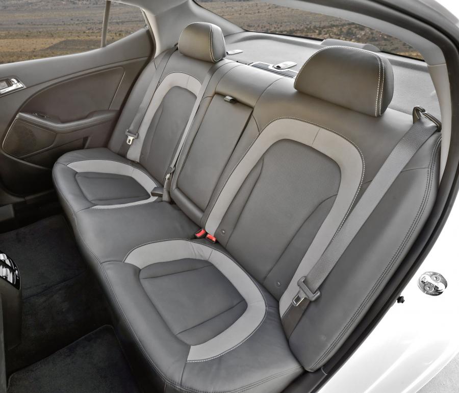  Kia Optima Hybrid 2012 года  (фото 3 из 32)